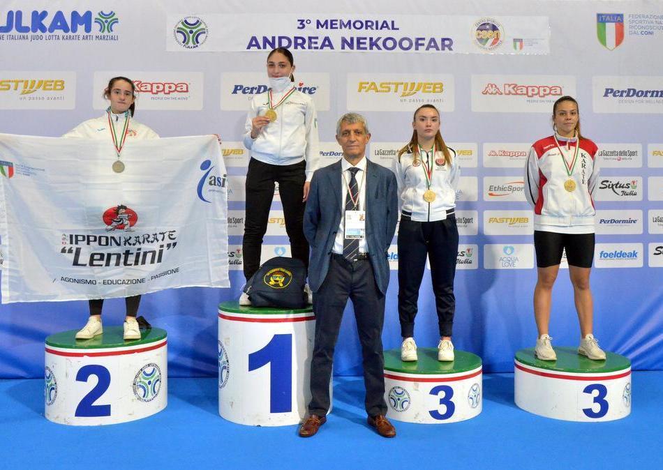 Brillano a Ostia i giovani karateka galluresi