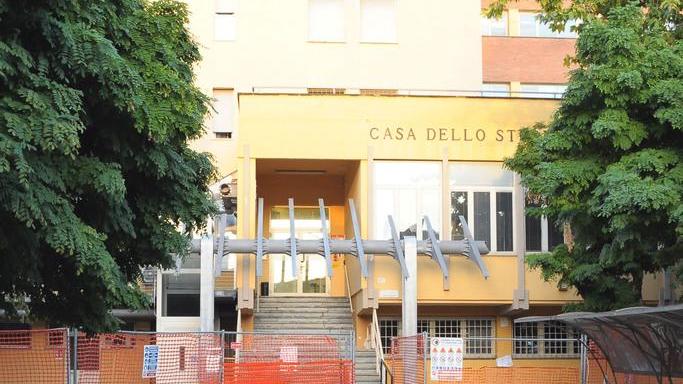 Modena. Incubo affitti per gli universitari: «C’è chi sta in hotel o torna a casa»