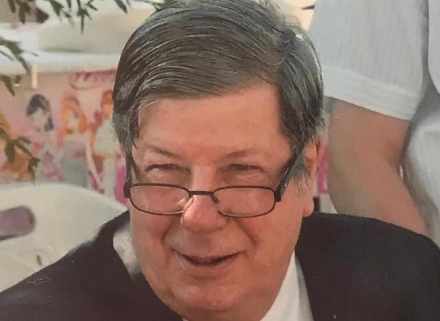 «Mi piacerebbe poter riaprire l’attività cara a mio padre» 