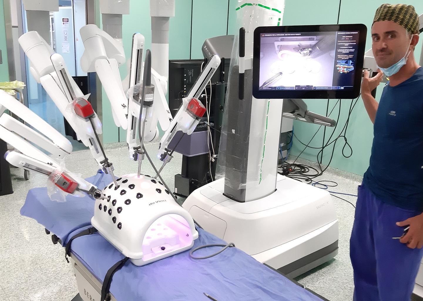 In sala operatoria ci pensa Da Vinci 