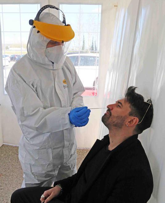 Green pass, le industrie chiedono tempo. Per la Fiom i non vaccinati sono il 20-30% 