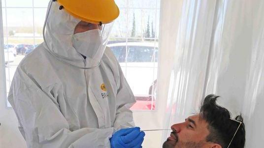 Green pass, le industrie chiedono tempo. Per la Fiom i non vaccinati sono il 20-30%
