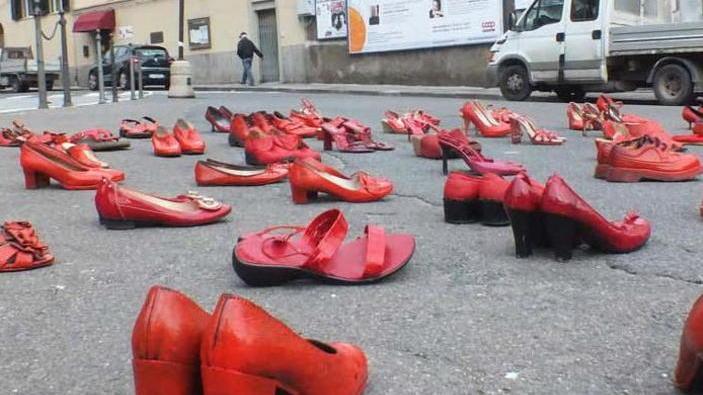 Una manifestazione contro la violenza sulle donne