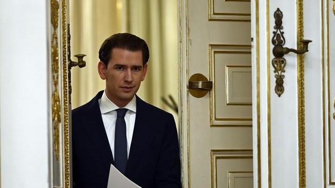 Austria, il premier Kurz annuncia le dimissioni 