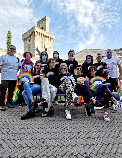 È la giornata del Coming Out con un ritrovo in piazza Gramsci 