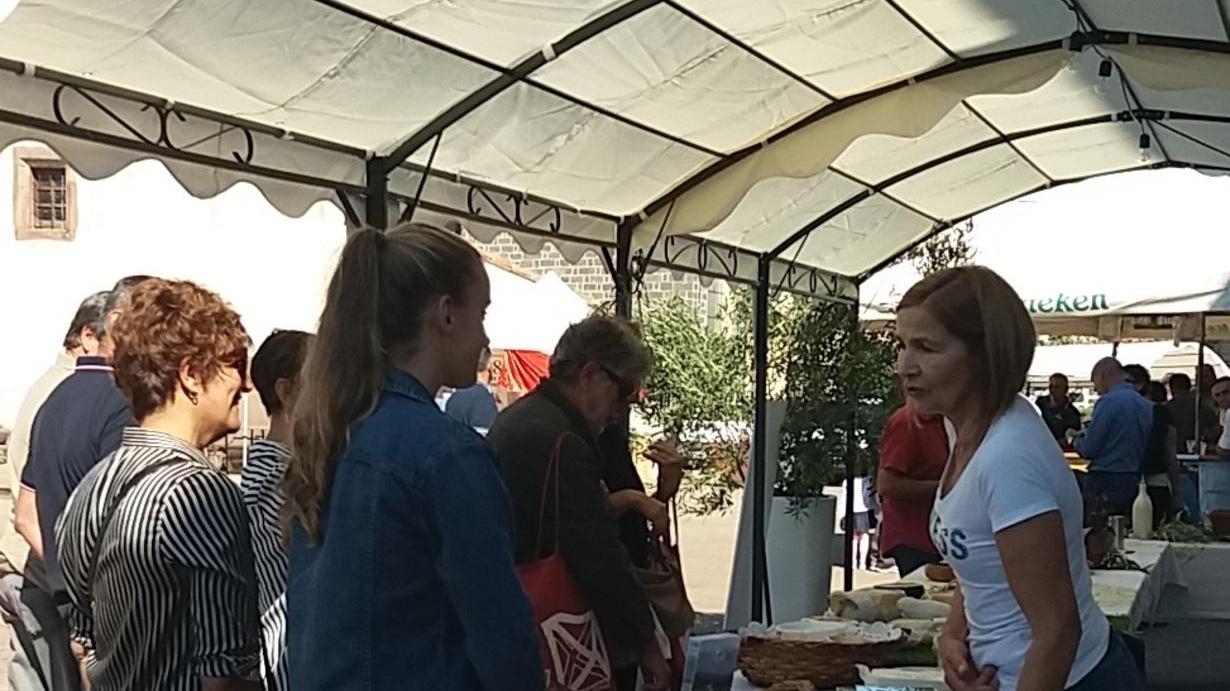 Tradizioni e sapori in strada a Sedilo