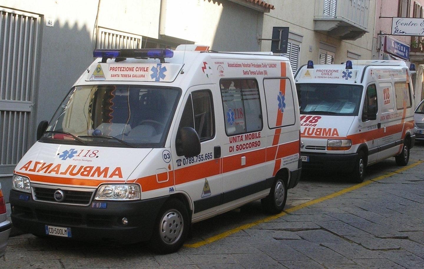Una nuova ambulanza per “Lungoni” 
