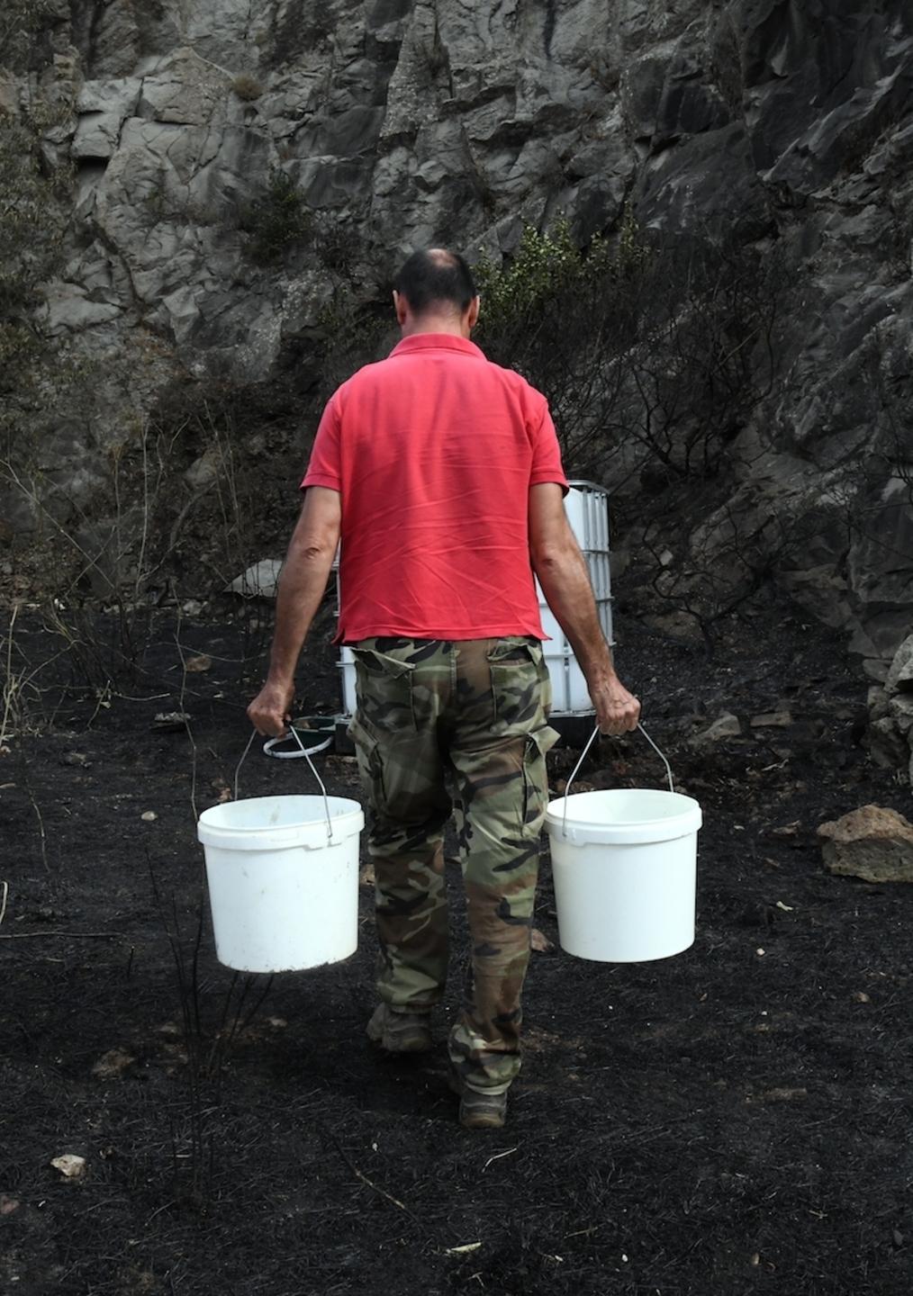 Dopo gli incendi la bomba ecologica chiamata amianto 