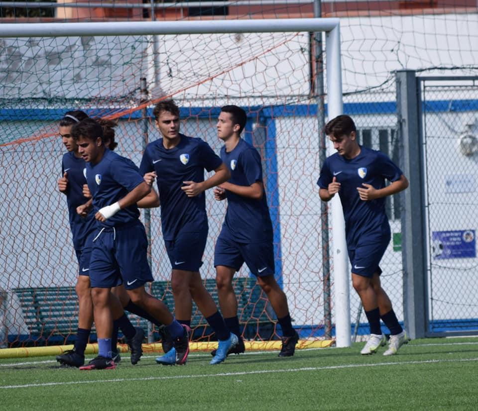 Giocatori del Prato in allenamento
