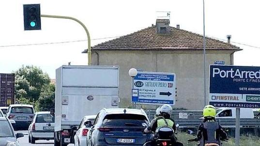 La rotatoria di Montacchiello è l'ultimo terreno di scontro tra Pisa e Cascina