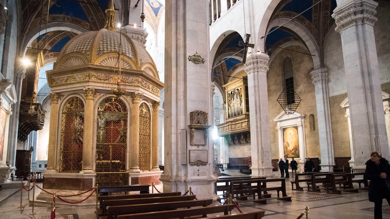 Si presenta il libro sulla Cattedrale scritto da monsignor Ghilarducci