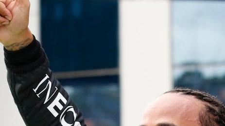 Hamilton, altra pole ma partirà undicesimo