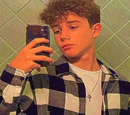 Lorenzo, un viareggino entra nel cast del “Collegio” su Rai2