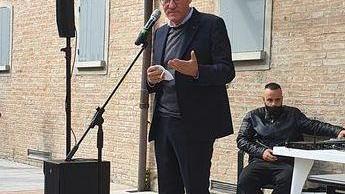 «Reggio deve avere una festa dell’Unità Chiediamo scusa a migliaia di militanti»