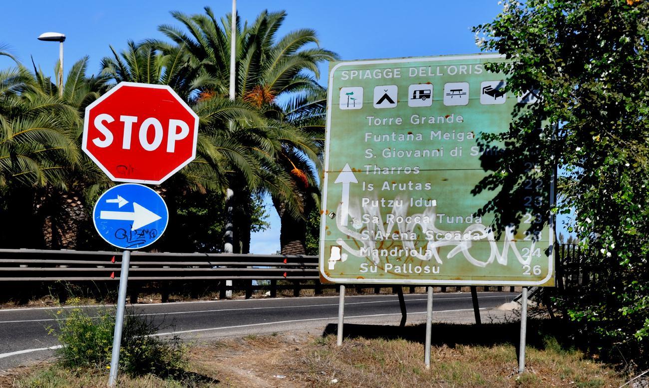 Un cartello da mandare in pensione