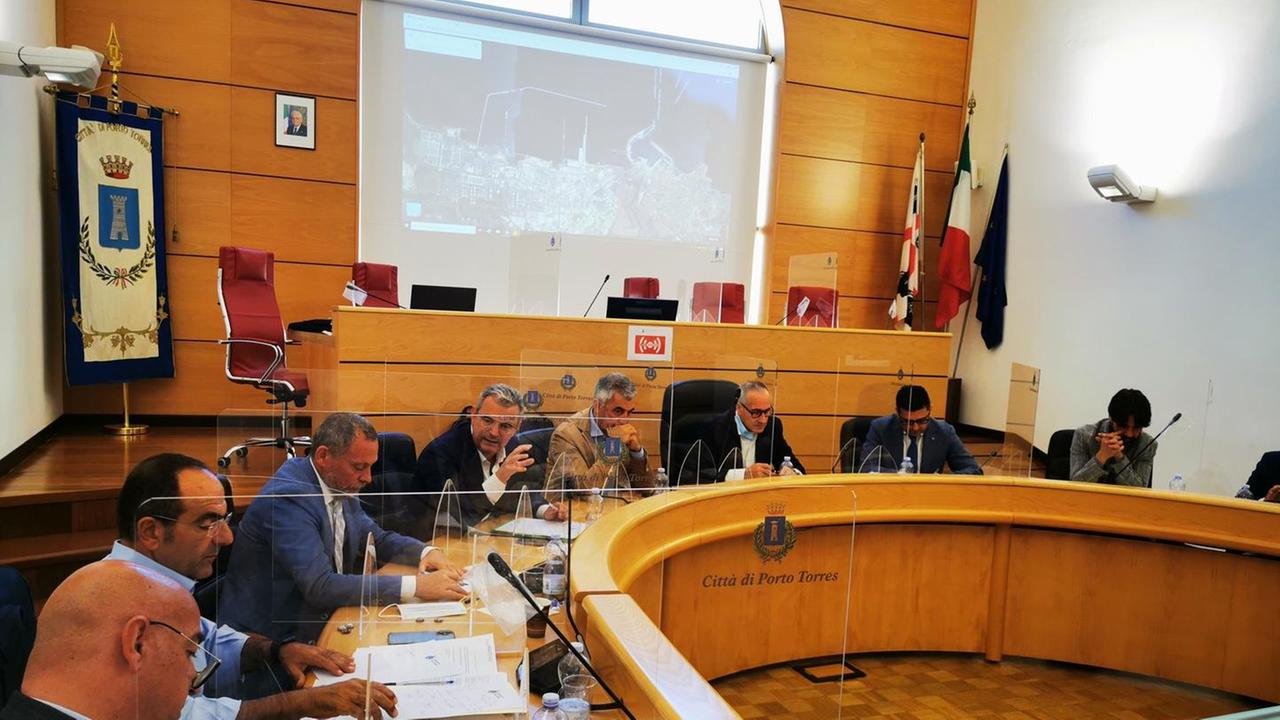I sindaci: «Lo scalo è il punto di forza»