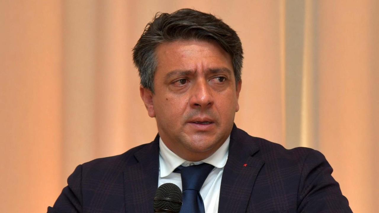 Vaccini, per la terza dose gli over 60 devono aspettare