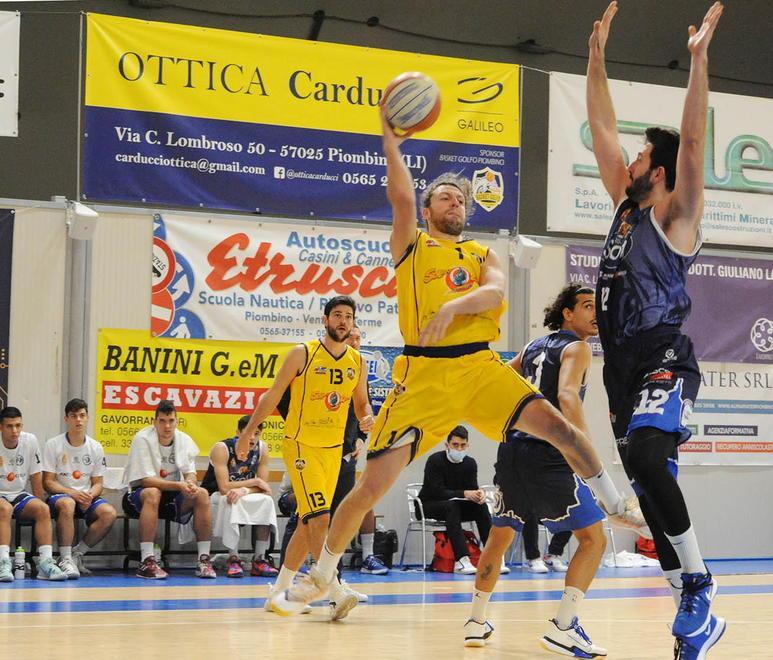 Golfo mai in partita, Pavia passeggia: 60-80 