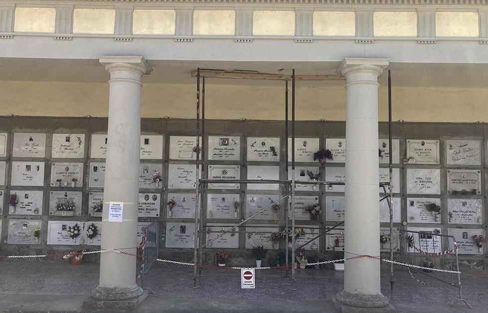 Cimitero di Cecina, via ai cantieri dopo due crolli in un anno 