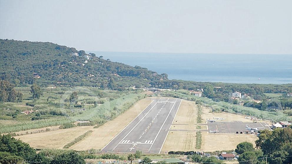 Elba, il nodo-aeroporto, Boccardo: «Ora gli elbani devono scegliere, senza l’allungamento lo scalo muore»