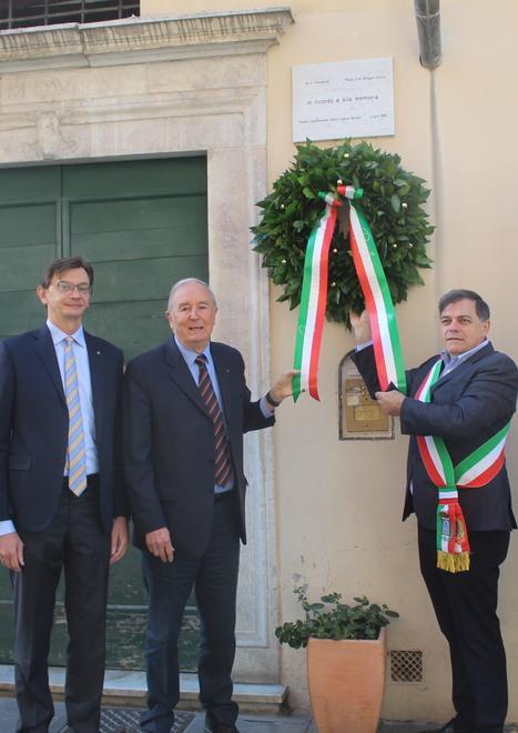 Una corona alla casa dove nacque Barsanti