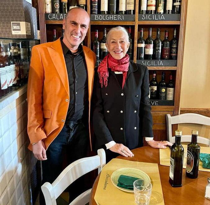 Tour da Oscar in Santa Croce per l’attrice Helen Mirren