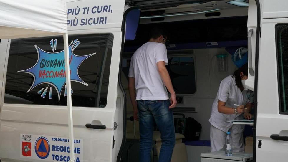 Il camper delle vaccinazioni arriva in via dell’Artigianato