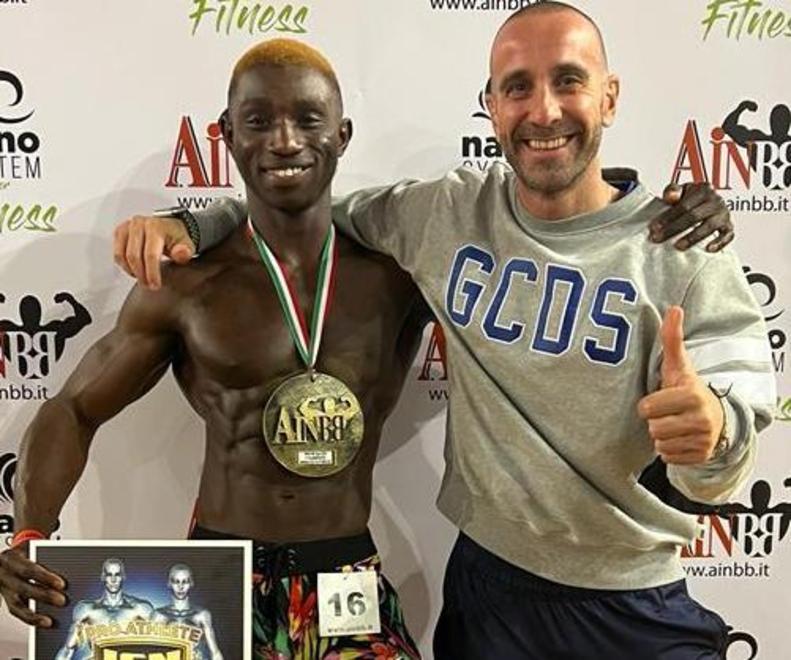 Dal barcone alla medaglia Lamin sul tetto d’Italia sorride con i suoi muscoli «Ora voglio i mondiali»
