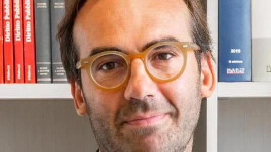 Formazione politica, Pignatelli presidente