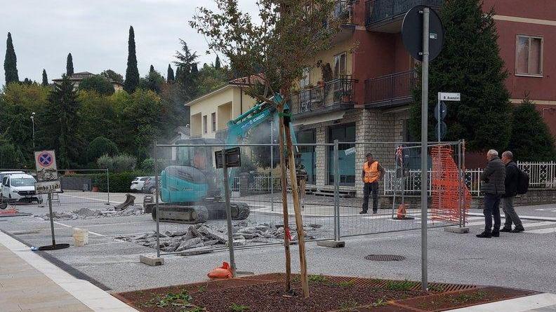 Centro, cantiere riapre per le ultime rifiniture e divide i commercianti