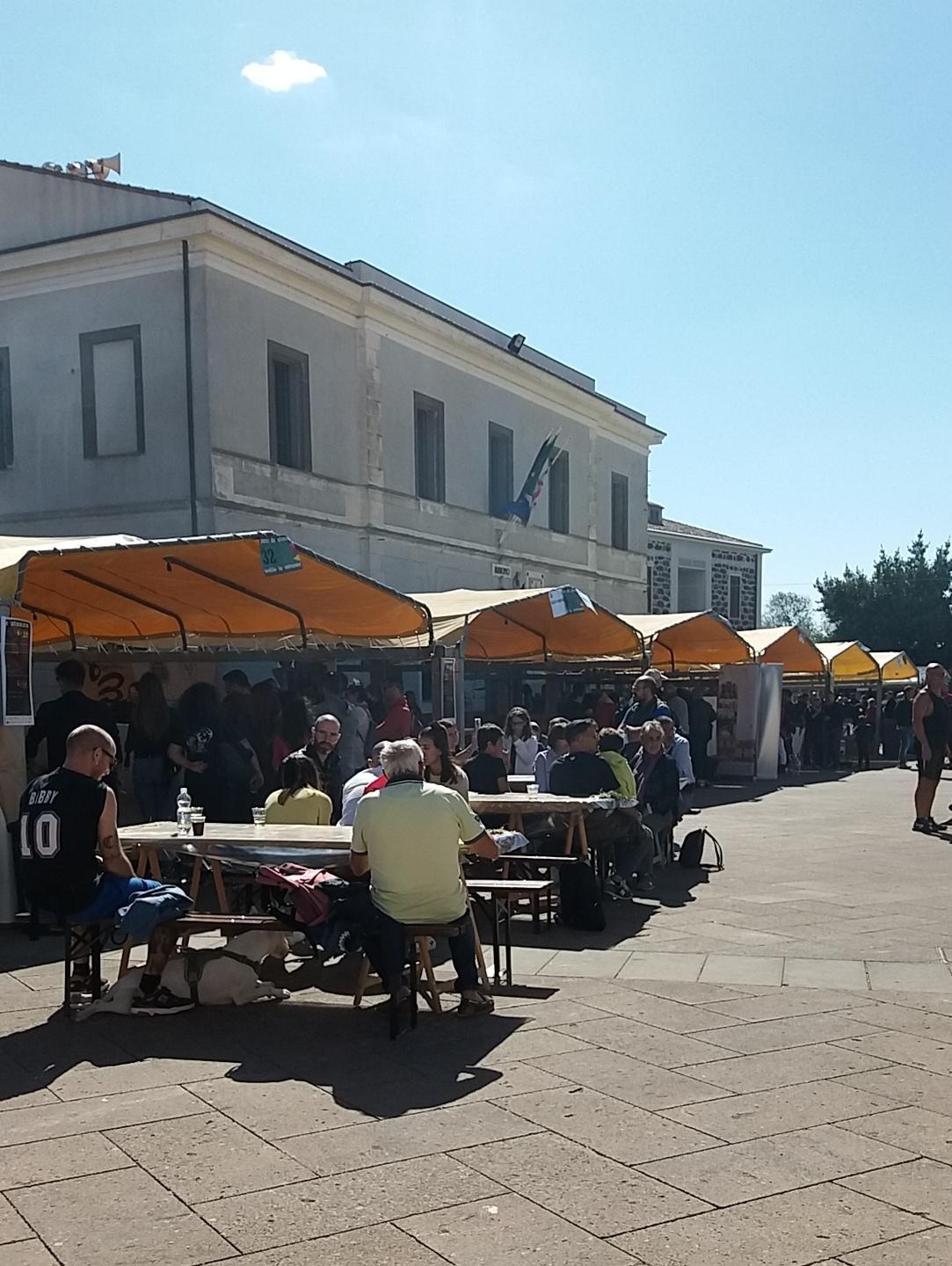 Ritornano gli stand e anche le emozioni del palio 