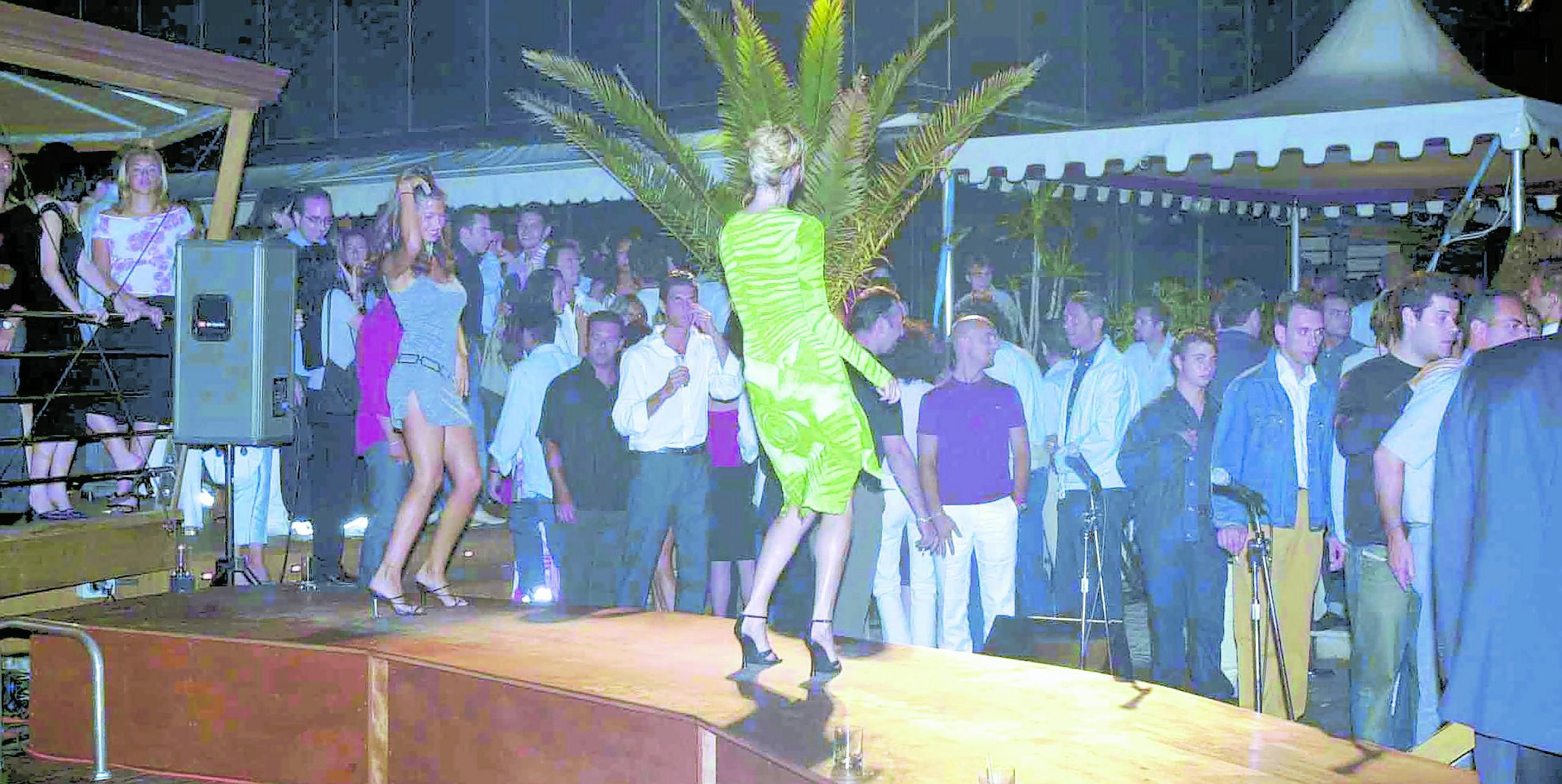 Riaprono le discoteche, i re dei locali della Versilia felici a metà: «Fuori tempo il via libera ora» 