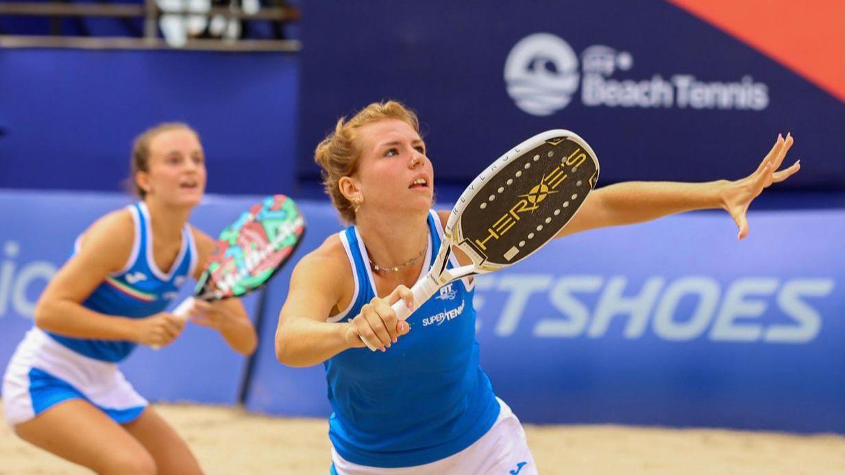 Beach tennis, Elena Francesconi non si accontenta del mondo: «Voglio crescere e diventare professionista»