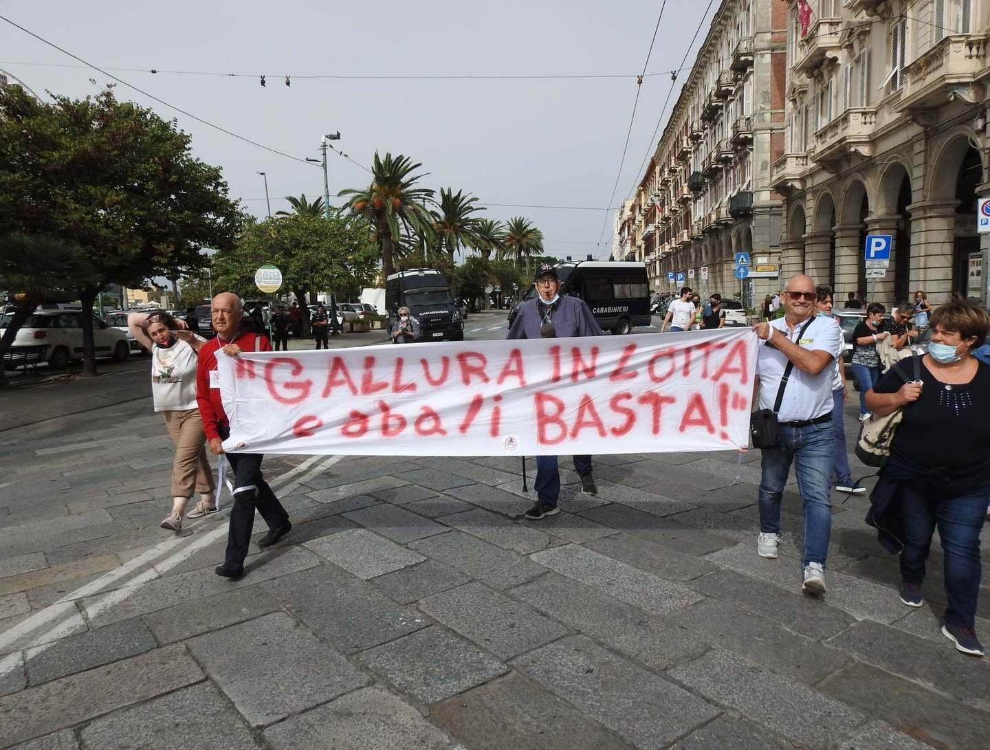 Abali Basta: «Sanità allo sfascio, si dimetta l’assessore Nieddu»