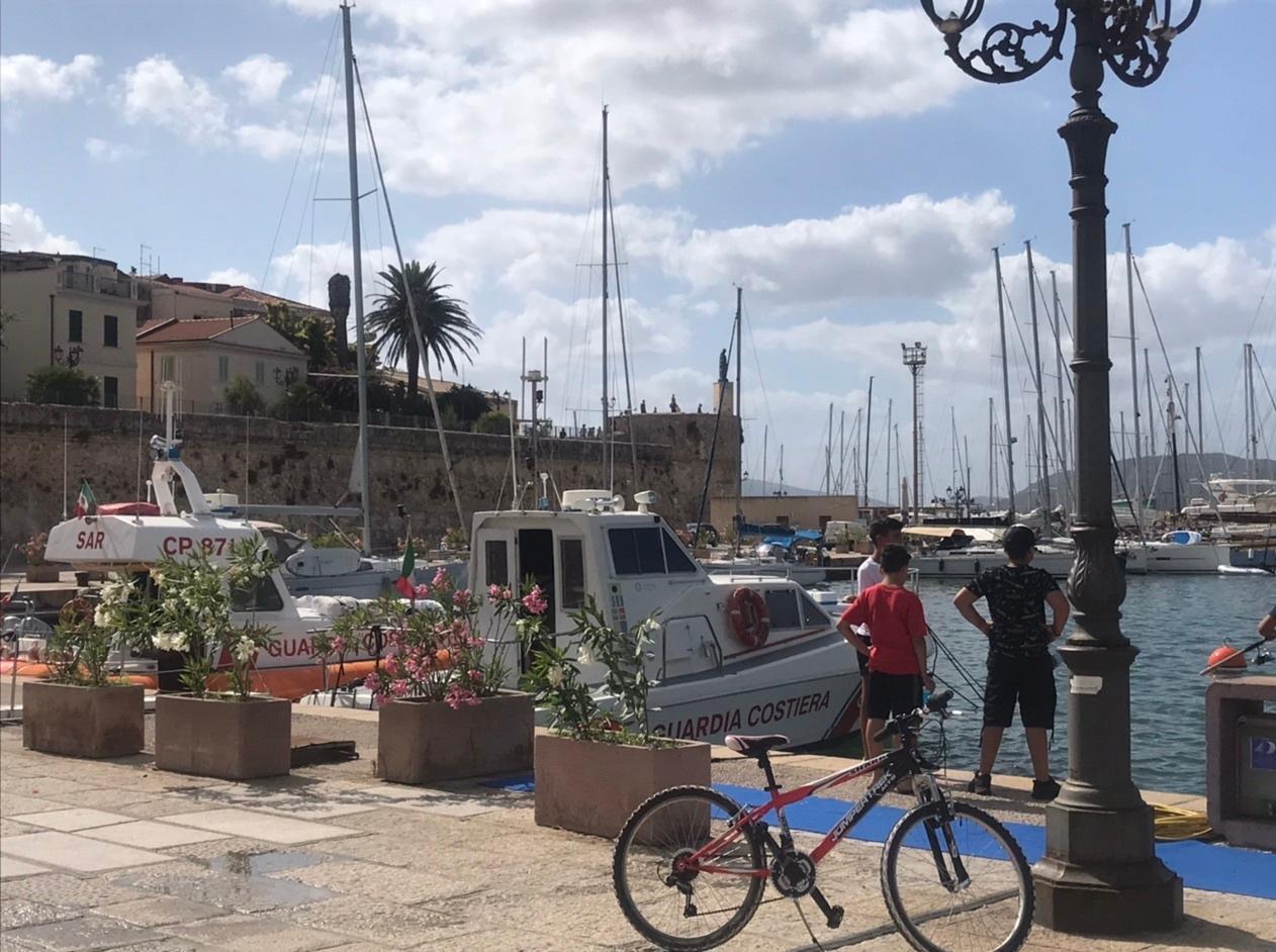 Rubò una barca ad Alghero per andare in Spagna: a processo 