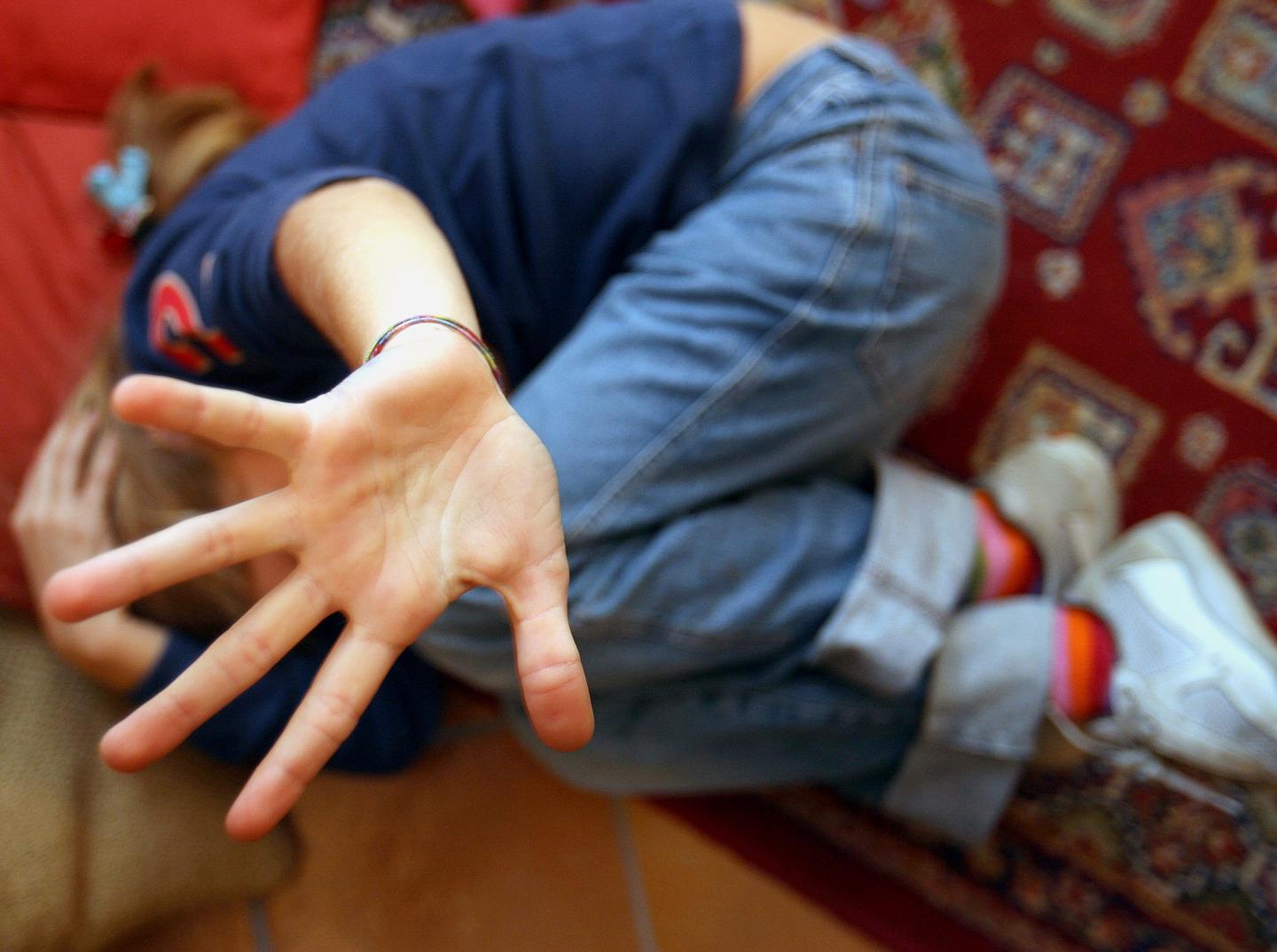 Abusò di una tredicenne sconterà quattro anni