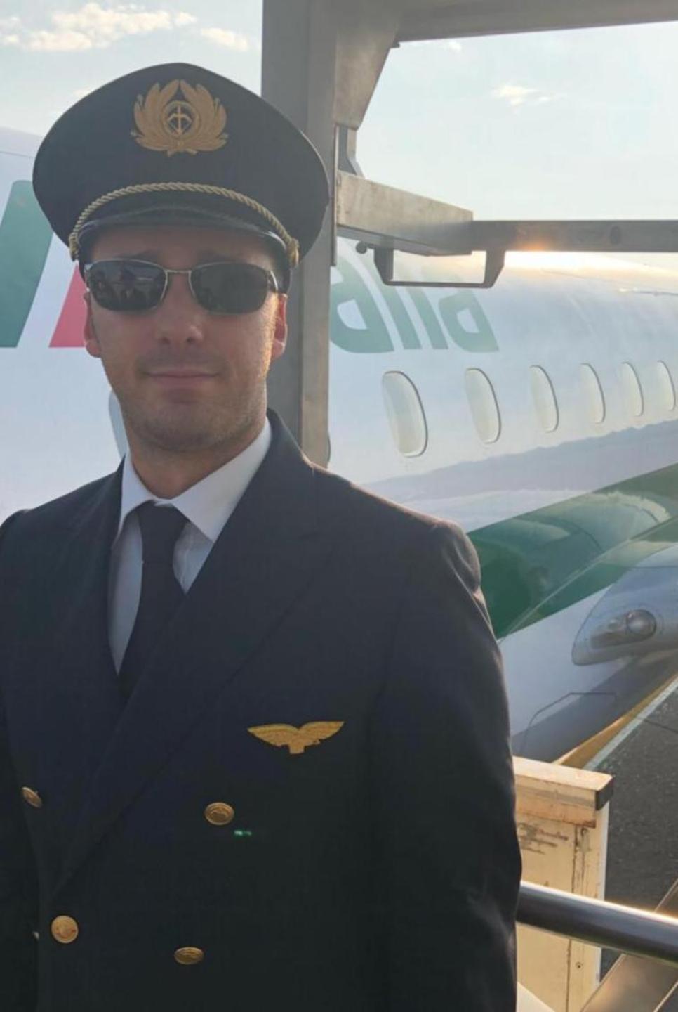 «Delusi e arrabbiati dopo anni trascorsi a volare verso l’isola» 