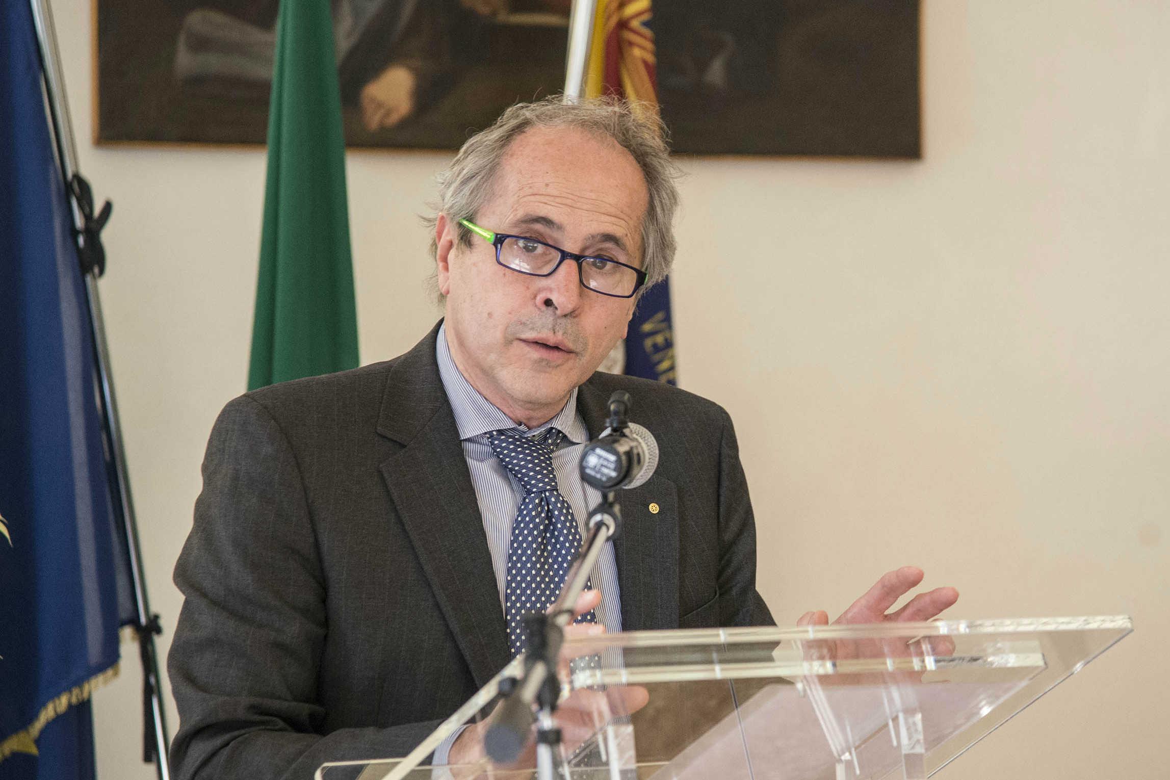 Il microbiologo Andrea Crisanti