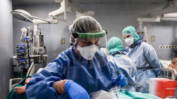 Ferrara. No vax morto, altre perizie su pc e telefoni