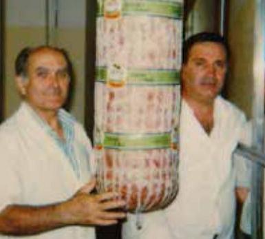 Da quattro macellerie nel centro del paese al salumificio in 50 anni di lavoro 