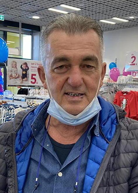 Acquerta, via allo shopping tra affari e grandi aspettative 