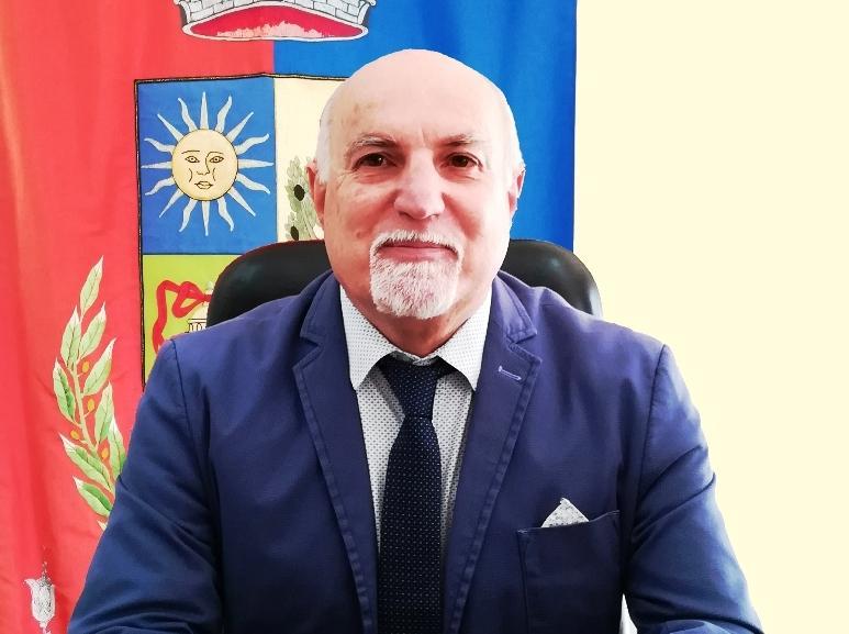 Ibba, cinque anni di opere distillati in un libretto 