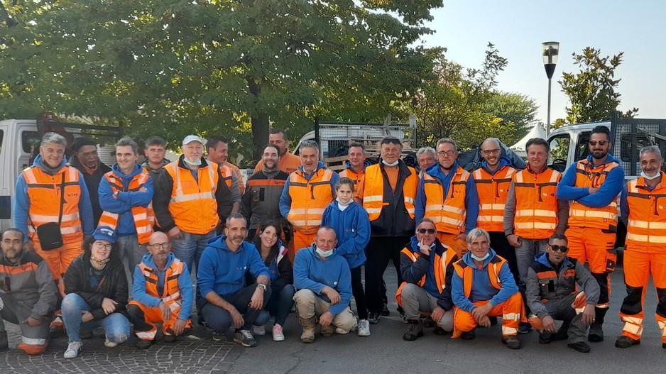 Le strade provinciali ripulite dai rifiuti grazie ai lavoratori e all’azienda Benassi