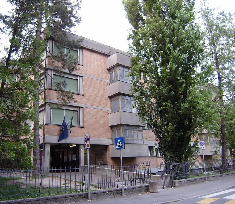 «Mio figlio bersaglio dei bulli Basta, lo tengo a casa da scuola» 
