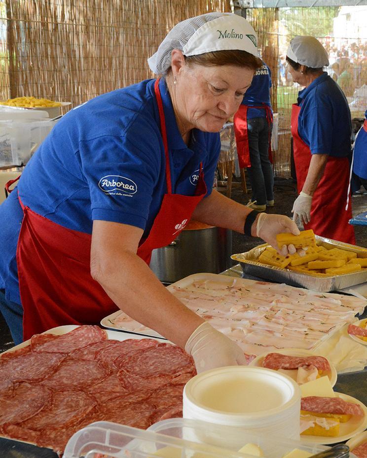 Pandemia sotto controllo, ad Arborea c’è la Sagra della polenta