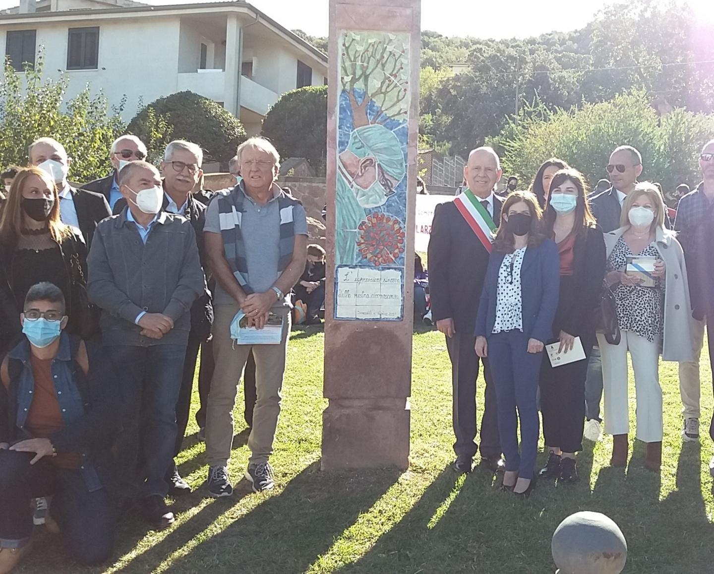Sorradile dedica una scultura a chi combatte il Covid 