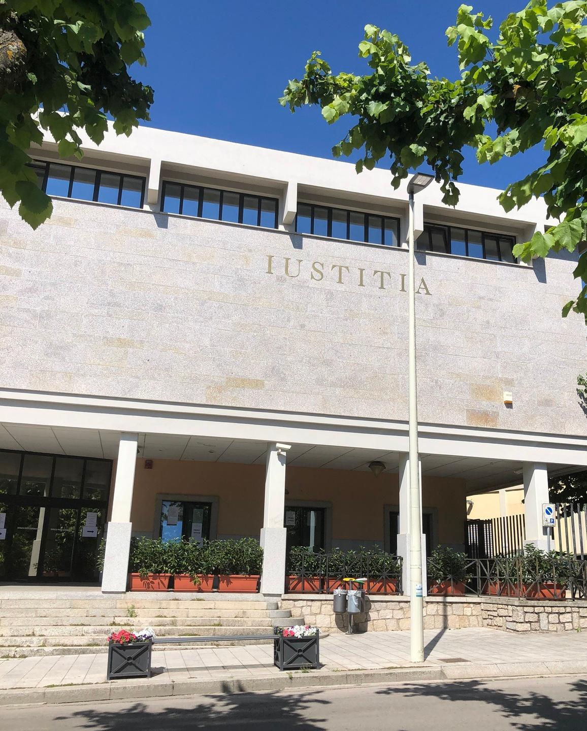 Avvocati-giudice lo scontro si inasprisce 