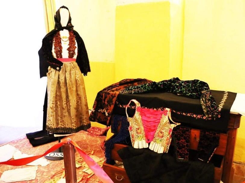 Modas, a Ossi il costume folk è protagonista 