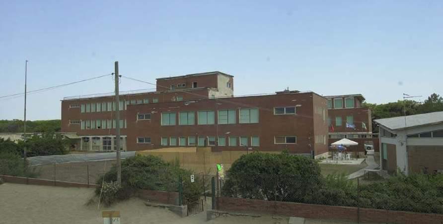 Cavilli urbanistici, colonie nel limbo: il resort a quattro stelle deve aspettare 