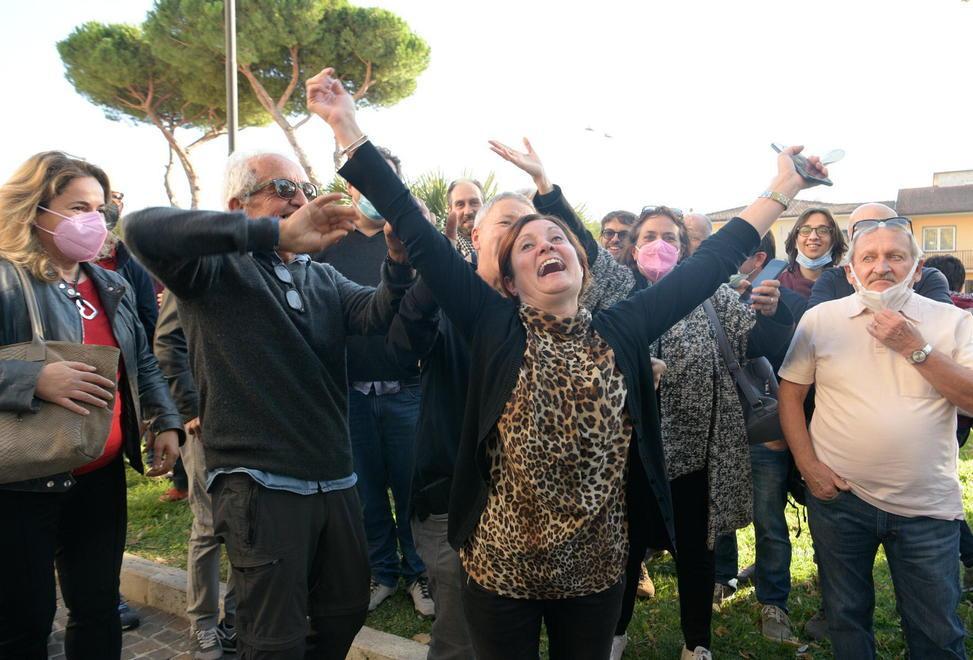 Massarosa, la promessa della neo sindaca Barsotti: «Ecco la prima cosa che faremo per il Comune» 